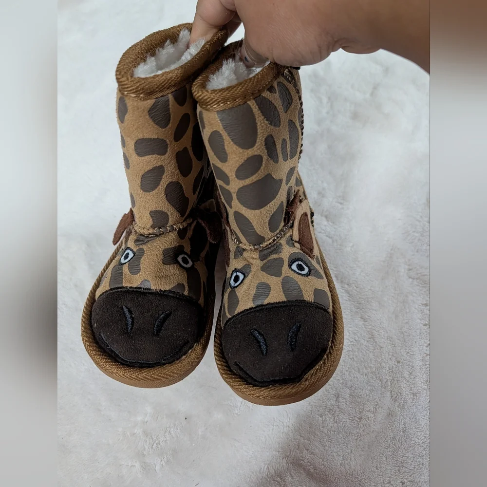 Muk Luks Zoo Friends Giraffe Toddler Boots - Picture 1 of 5